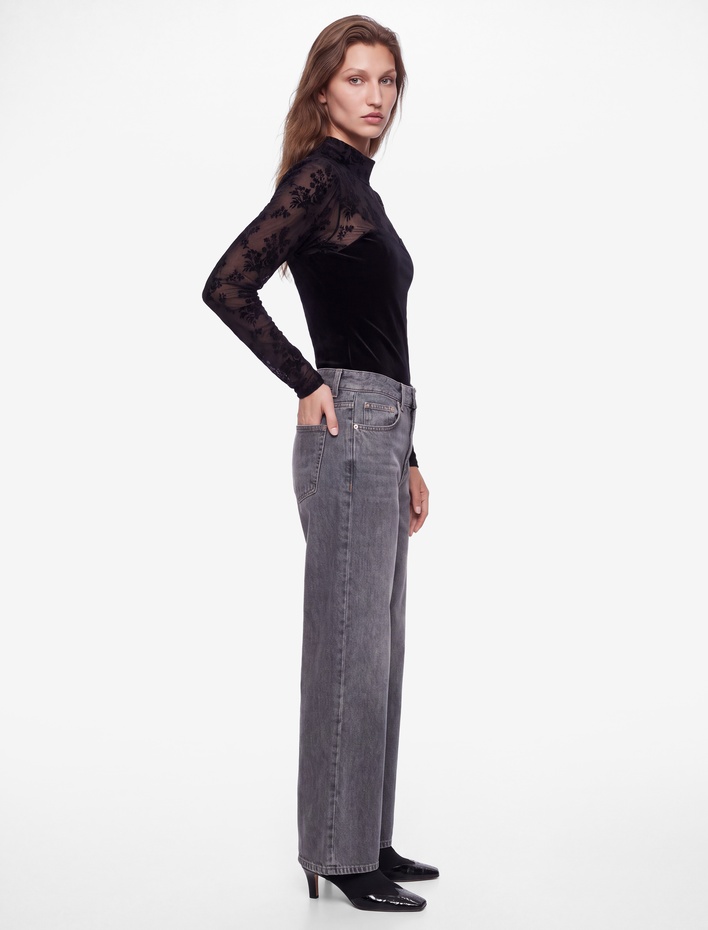  Slim Fit Uzun Kollu Dik Yaka Korse Detaylı Transparan Kadife Bluz