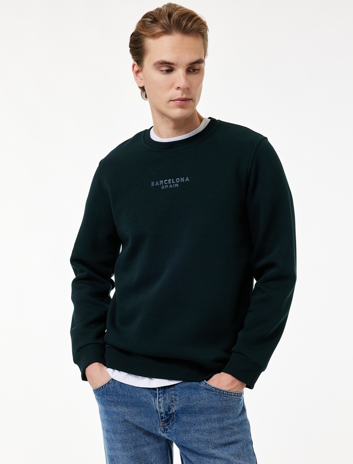  Üç İplik Şardonlu Regular Fit Bisiklet Yaka Uzun Kollu Baskılı Sweatshirt