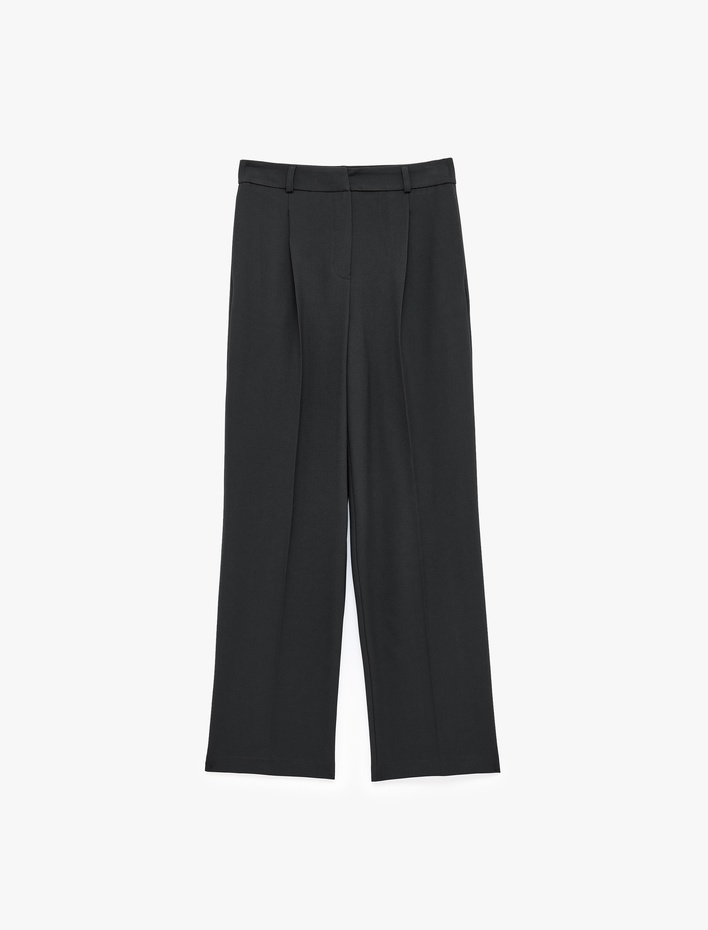  Cepli Regular Fit Düz Bol Paça Pileli Kumaş Pantolon
