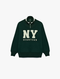 Üç İplik Şardonlu Baskılı Nakışlı Uzun Kollu Yarım Fermuarlı Dik Yaka Sweatshirt