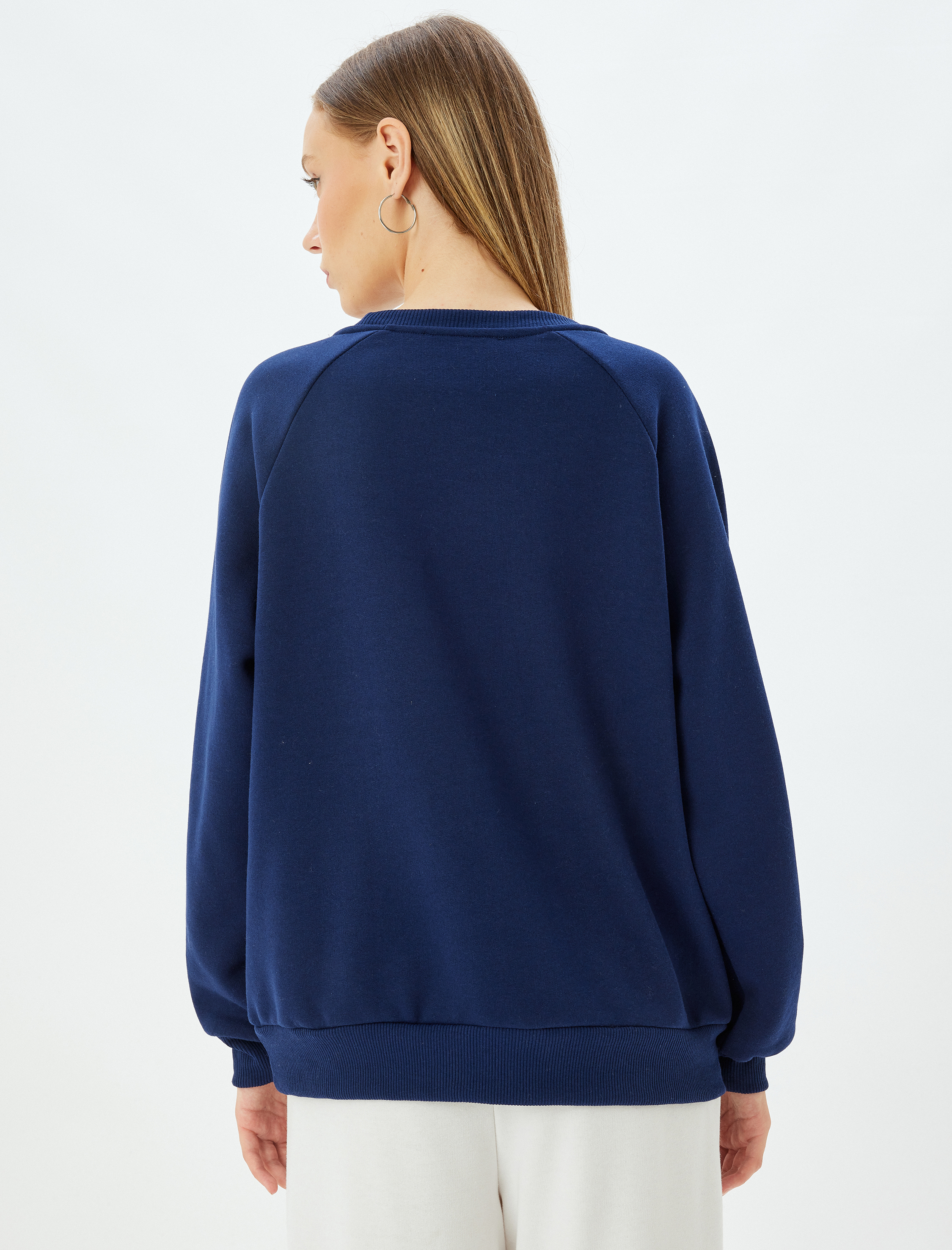   Şardonlu Şeritli Rahat Kalıp Reglan Uzun Kollu Bisiklet Yaka Baskılı Sweatshirt