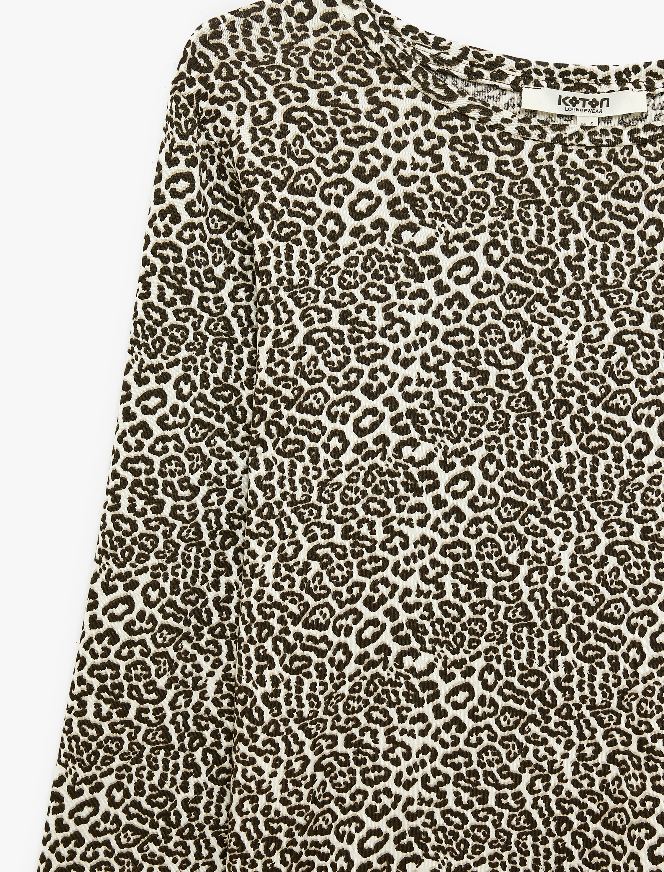   Leopar Desenli Rahat Kesim Uzun Kollu Bisiklet Yaka Viskon Pijama Üstü