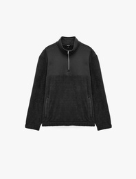 Uzun Kollu Kumaş Detaylı Yarım Fermuarlı Polar Sweatshirt