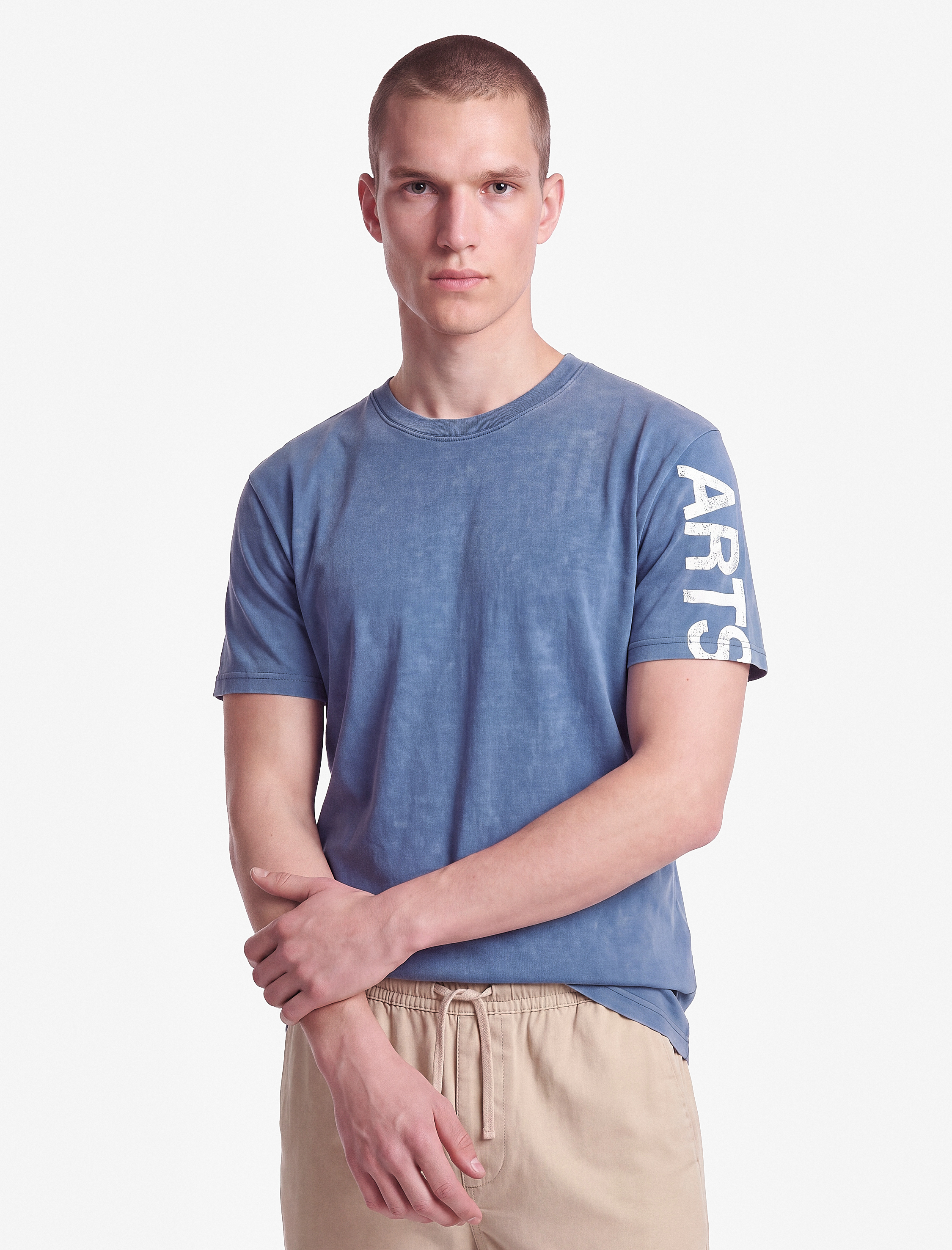   Pamuklu Kısa Kollu Bisiklet Yaka Yıkamalı Arkası Baskılı Slim Fit Tişört