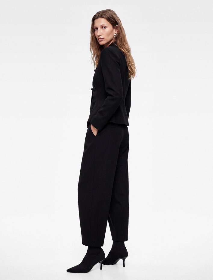  Koton X Selected by Melis Ağazat - Uzun Kollu Süslü Düğmeli Peplum Kesim Kaşe Napolyon Ceket