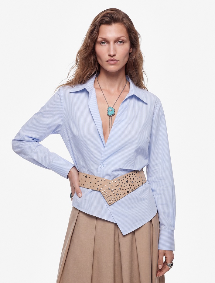  Koton X Selected by Melis Ağazat - Slim Fit Pamuklu Kruvaze Uzun Kollu Çizgili Poplin Gömlek