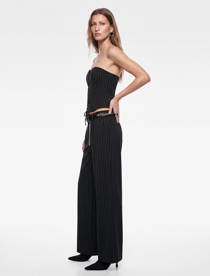  Koton X Selected by Melis Ağazat - Slim Fit Bağcıklı Çizgili Straplez Korse