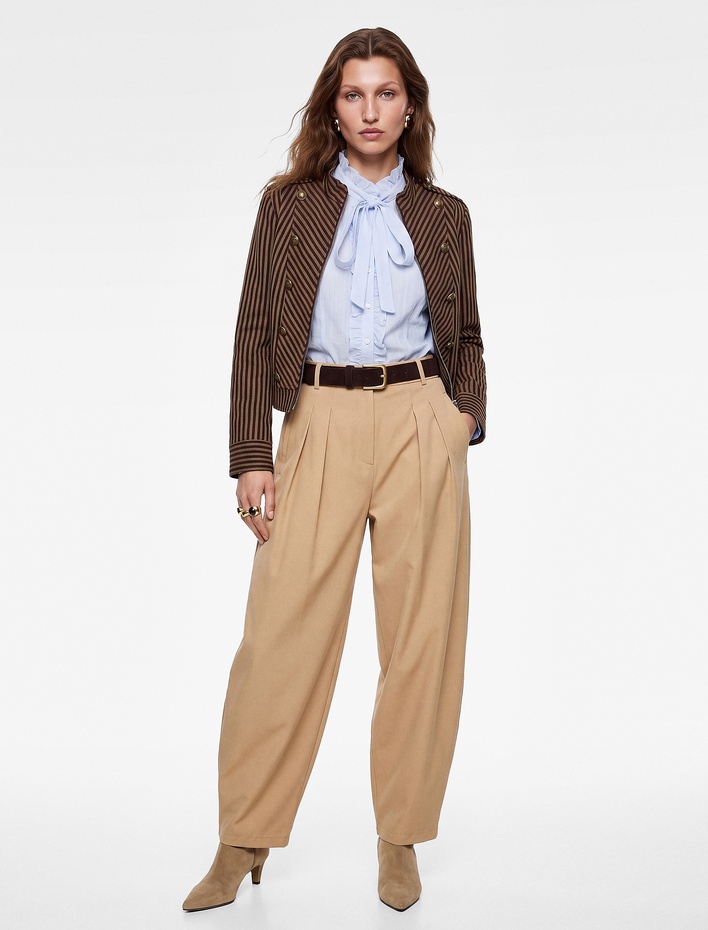  Koton X Selected by Melis Ağazat - Kemerli Cepli Bol Kesim Pileli Gabardin Barrel Pantolon