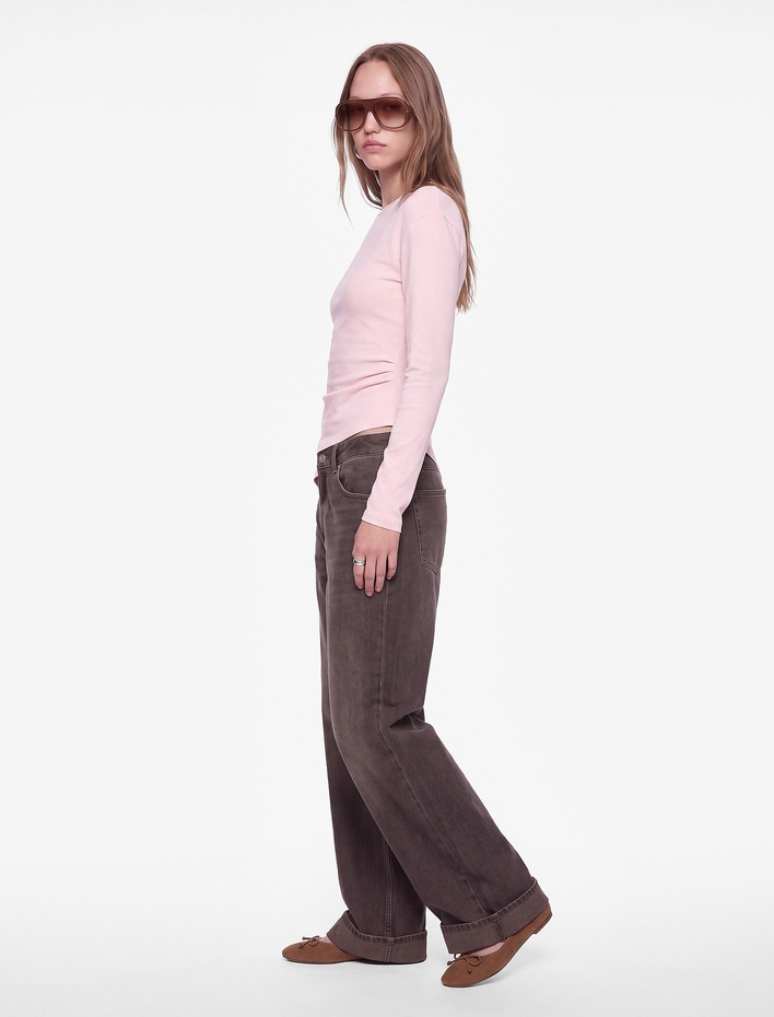  Asimetrik Kesim Slim Fit Bisiklet Yaka Kısa Kollu Pamuklu Tişört