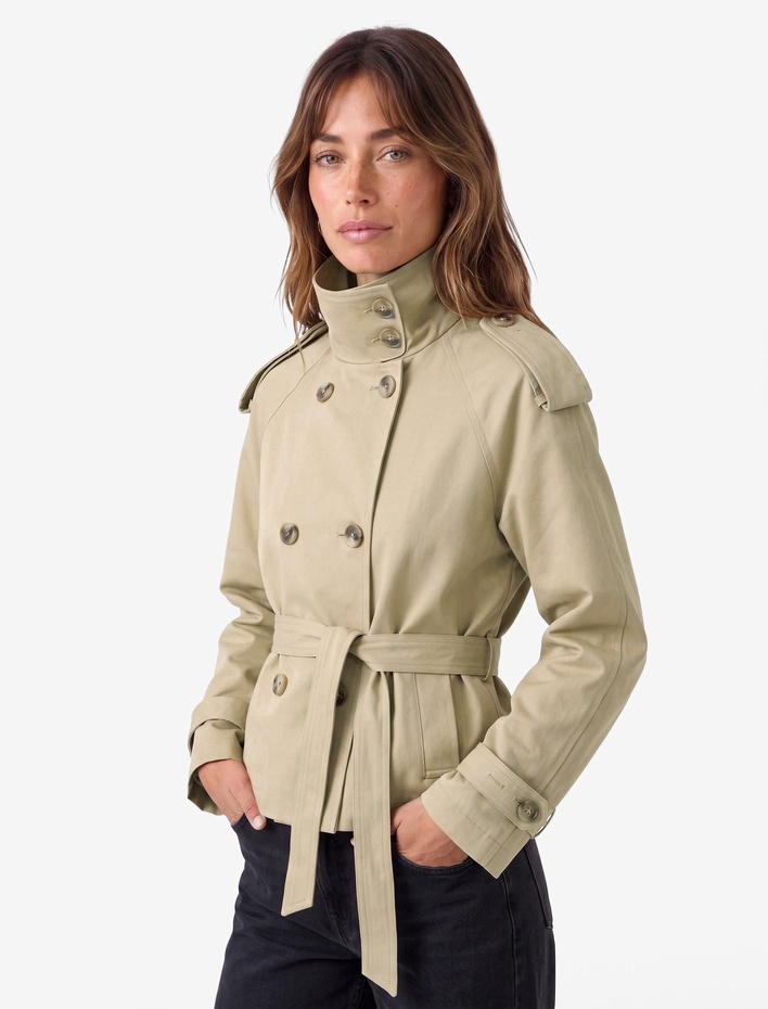  Gabardin Kemerli Cepli Dik Yaka Reglan Kollu Kruvaze Trençkot