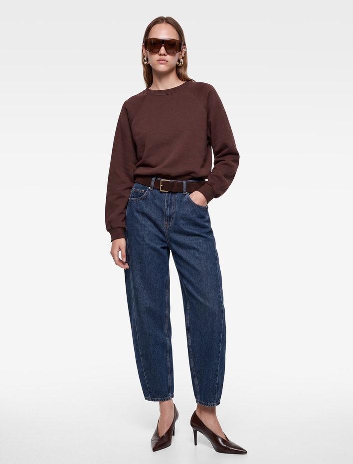  Rahat Kalıp Uzun Kollu Bisiklet Yaka Şardonlu Sweatshirt