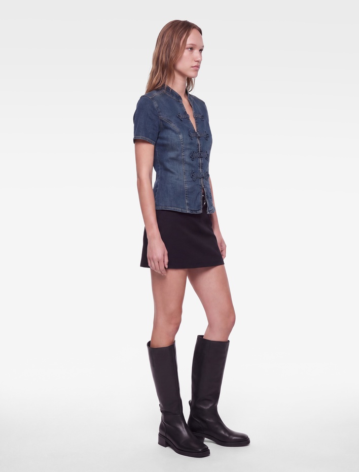  Nakışlı Süslü Düğme Kapamalı Fermuarlı V Yaka Kısa Kollu Peplum Denim Bluz