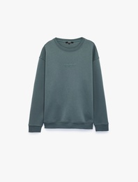 Uzun Kollu Şardonlu Rahat Kalıp Bisiklet Yaka Sweatshirt