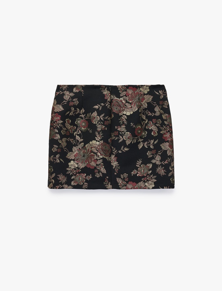  Koton X Sibil Çetinkaya - Slim Fit Jakarlı Çiçek Desenli Mini Etek